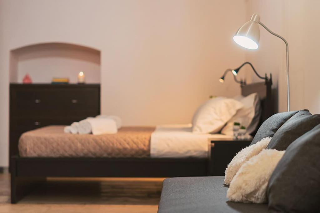 Trani -Suite ❉Marmor - Elegante Casa Storica ❉ Exteriör bild