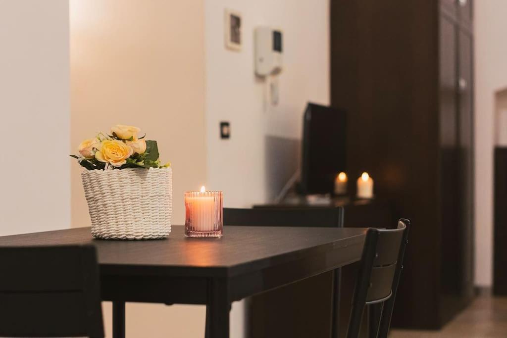 Trani -Suite ❉Marmor - Elegante Casa Storica ❉ Exteriör bild